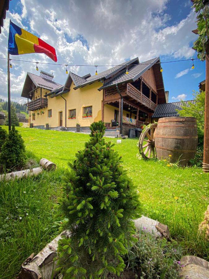 Pensiunea Adam Si Eva Pojorîta Exterior foto